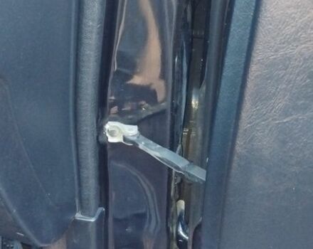 Черный Мицубиси Спейс Стар, объемом двигателя 1.6 л и пробегом 360 тыс. км за 2800 $, фото 9 на Automoto.ua