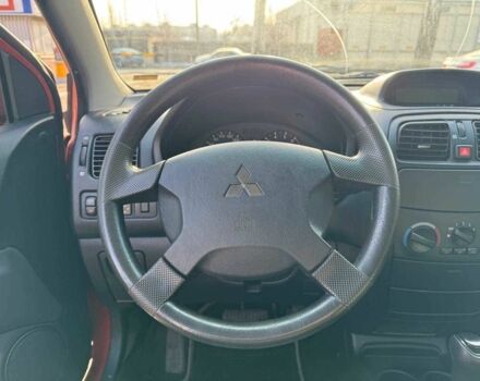 Мицубиси Спейс Стар 2002 в Днепре (Днепропетровске) на Automoto.ua Красный Мицубиси Спейс Стар, объемом двигателя 1.6 л и пробегом 177 тыс. км за 5200 $, фото 13 на Automoto.ua