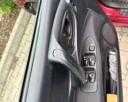 Червоний Міцубісі Спейс Стар, об'ємом двигуна 1.58 л та пробігом 215 тис. км за 5452 $, фото 9 на Automoto.ua