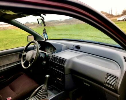 Красный Мицубиси Спейс Стар, объемом двигателя 2 л и пробегом 400 тыс. км за 900 $, фото 3 на Automoto.ua