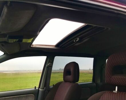 Красный Мицубиси Спейс Стар, объемом двигателя 2 л и пробегом 400 тыс. км за 900 $, фото 6 на Automoto.ua