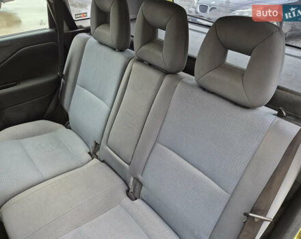 Жовтий Міцубісі Спейс Стар, об'ємом двигуна 1.58 л та пробігом 245 тис. км за 2250 $, фото 7 на Automoto.ua