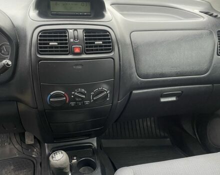 Серый Мицубиси Спейс Стар, объемом двигателя 1.6 л и пробегом 295 тыс. км за 2750 $, фото 14 на Automoto.ua