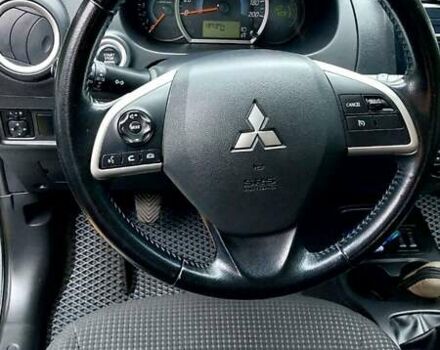 Серый Мицубиси Спейс Стар, объемом двигателя 1.19 л и пробегом 198 тыс. км за 6000 $, фото 3 на Automoto.ua