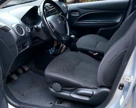 Серый Мицубиси Спейс Стар, объемом двигателя 1.19 л и пробегом 198 тыс. км за 6000 $, фото 6 на Automoto.ua