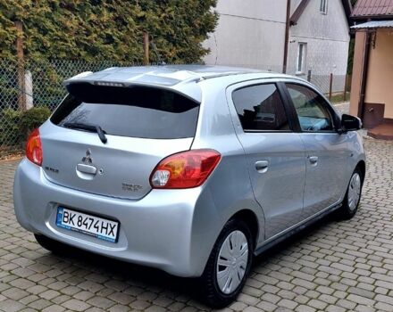 Серый Мицубиси Спейс Стар, объемом двигателя 1.2 л и пробегом 198 тыс. км за 6000 $, фото 2 на Automoto.ua