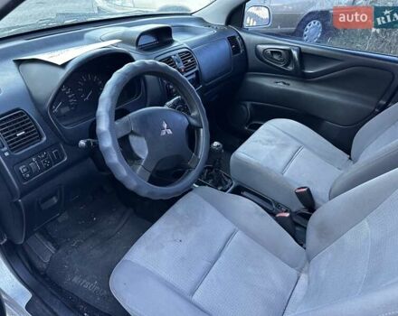 Серый Мицубиси Спейс Стар, объемом двигателя 1.6 л и пробегом 250 тыс. км за 3200 $, фото 4 на Automoto.ua