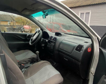 Сірий Міцубісі Спейс Стар, об'ємом двигуна 1.58 л та пробігом 300 тис. км за 2450 $, фото 7 на Automoto.ua