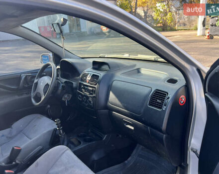 Сірий Міцубісі Спейс Стар, об'ємом двигуна 1.6 л та пробігом 200 тис. км за 1999 $, фото 7 на Automoto.ua