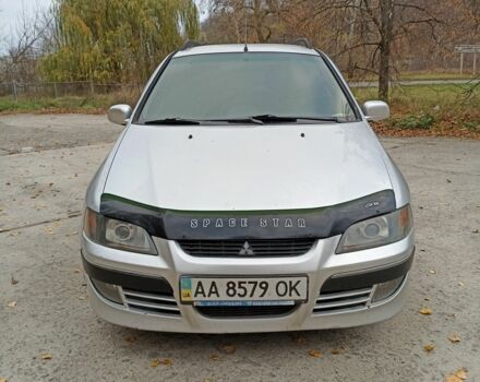 Серый Мицубиси Спейс Стар, объемом двигателя 1.8 л и пробегом 370 тыс. км за 2900 $, фото 4 на Automoto.ua