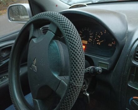 Серый Мицубиси Спейс Стар, объемом двигателя 1.8 л и пробегом 370 тыс. км за 2900 $, фото 5 на Automoto.ua