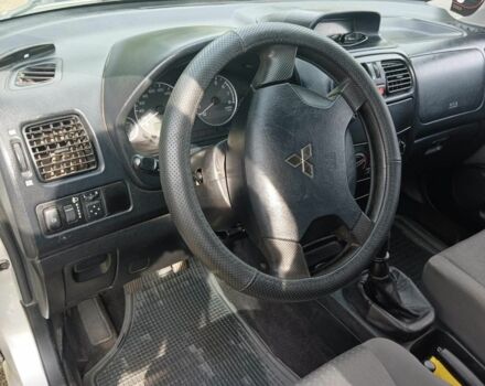 Серый Мицубиси Спейс Стар, объемом двигателя 1.6 л и пробегом 2 тыс. км за 4000 $, фото 7 на Automoto.ua