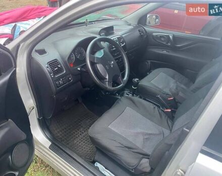 Серый Мицубиси Спейс Стар, объемом двигателя 1.6 л и пробегом 151 тыс. км за 2300 $, фото 16 на Automoto.ua