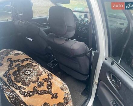 Серый Мицубиси Спейс Стар, объемом двигателя 1.6 л и пробегом 151 тыс. км за 2300 $, фото 14 на Automoto.ua