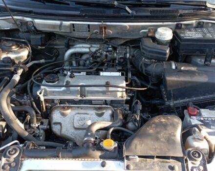 Серый Мицубиси Спейс Стар, объемом двигателя 1.6 л и пробегом 340 тыс. км за 4100 $, фото 4 на Automoto.ua