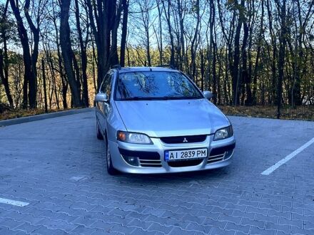 Міцубісі Спейс Стар 2003 у Обухове на Automoto.ua Сірий Міцубісі Спейс Стар, об'ємом двигуна 1.9 л та пробігом 0 тис. км за 3650 $, фото 1 на Automoto.ua