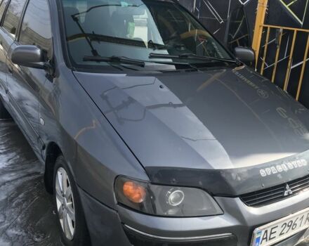 Сірий Міцубісі Спейс Стар, об'ємом двигуна 1.6 л та пробігом 388 тис. км за 3800 $, фото 1 на Automoto.ua