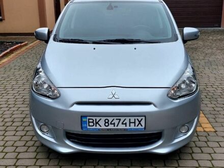 Серый Мицубиси Спейс Стар, объемом двигателя 1.2 л и пробегом 198 тыс. км за 6000 $, фото 1 на Automoto.ua