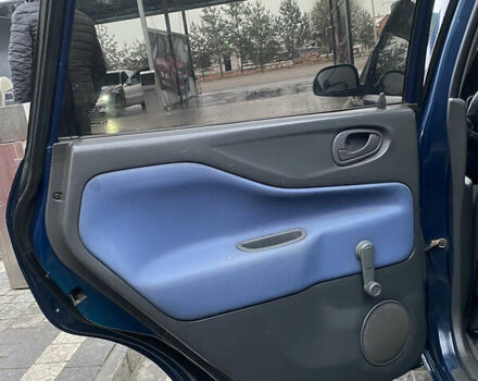 Синій Міцубісі Спейс Стар, об'ємом двигуна 1.3 л та пробігом 320 тис. км за 1900 $, фото 3 на Automoto.ua