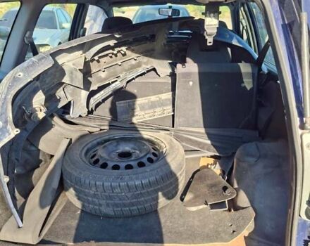 Синий Мицубиси Спейс Стар, объемом двигателя 1.8 л и пробегом 200 тыс. км за 2000 $, фото 1 на Automoto.ua