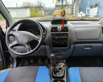 Синий Мицубиси Спейс Стар, объемом двигателя 1.6 л и пробегом 250 тыс. км за 2700 $, фото 4 на Automoto.ua