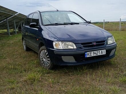 Мицубиси Спейс Стар 1999 в Новомосковске на Automoto.ua Синий Мицубиси Спейс Стар, объемом двигателя 1.3 л и пробегом 350 тыс. км за 2500 $, фото 1 на Automoto.ua