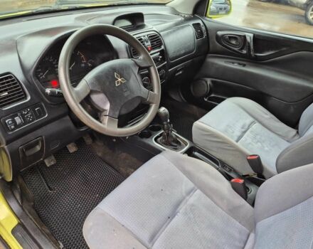 Зеленый Мицубиси Спейс Стар, объемом двигателя 1.6 л и пробегом 200 тыс. км за 2250 $, фото 6 на Automoto.ua