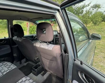 Зеленый Мицубиси Спейс Стар, объемом двигателя 1.83 л и пробегом 155 тыс. км за 3500 $, фото 5 на Automoto.ua