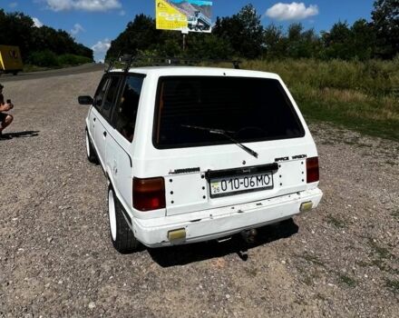 Білий Міцубісі Спейс Вагон, об'ємом двигуна 2 л та пробігом 260 тис. км за 1000 $, фото 4 на Automoto.ua
