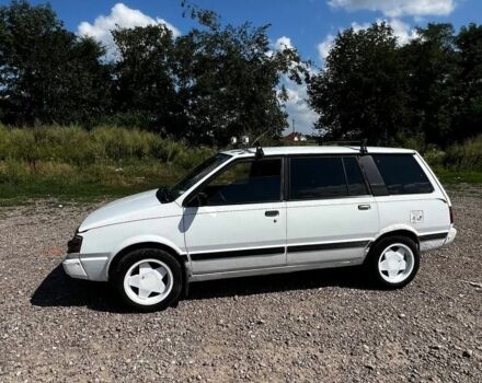 Білий Міцубісі Спейс Вагон, об'ємом двигуна 2 л та пробігом 260 тис. км за 1000 $, фото 3 на Automoto.ua