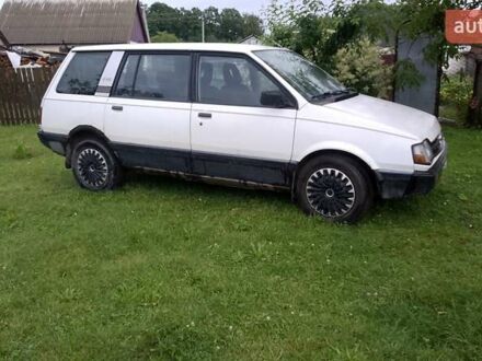 Міцубісі Спейс Вагон 1987 у Олевске на Automoto.ua Білий Міцубісі Спейс Вагон, об'ємом двигуна 2 л та пробігом 300 тис. км за 700 $, фото 1 на Automoto.ua
