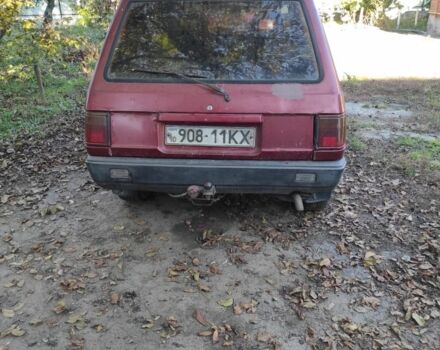 Красный Мицубиси Спейс Вагон, объемом двигателя 1.8 л и пробегом 325 тыс. км за 1150 $, фото 3 на Automoto.ua