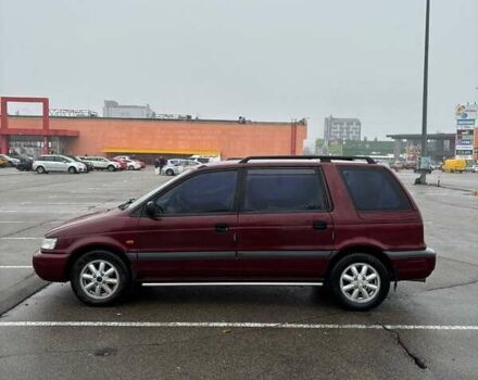 Красный Мицубиси Спейс Вагон, объемом двигателя 2 л и пробегом 480 тыс. км за 3500 $, фото 3 на Automoto.ua