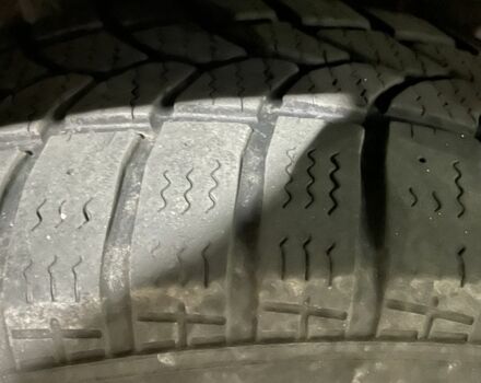 Красный Мицубиси Спейс Вагон, объемом двигателя 2 л и пробегом 300 тыс. км за 1050 $, фото 7 на Automoto.ua