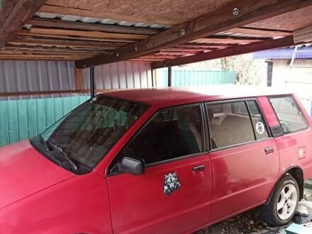 Красный Мицубиси Спейс Вагон, объемом двигателя 1.8 л и пробегом 334 тыс. км за 1350 $, фото 1 на Automoto.ua