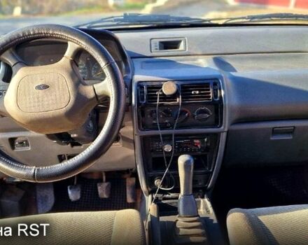 Мицубиси Спейс Вагон, объемом двигателя 2 л и пробегом 210 тыс. км за 2200 $, фото 3 на Automoto.ua