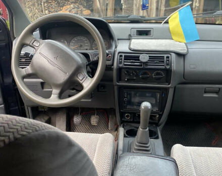Міцубісі Спейс Вагон, об'ємом двигуна 2 л та пробігом 333 тис. км за 1700 $, фото 6 на Automoto.ua