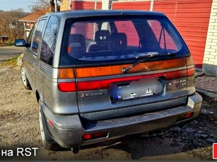 Мицубиси Спейс Вагон, объемом двигателя 2 л и пробегом 210 тыс. км за 2200 $, фото 1 на Automoto.ua