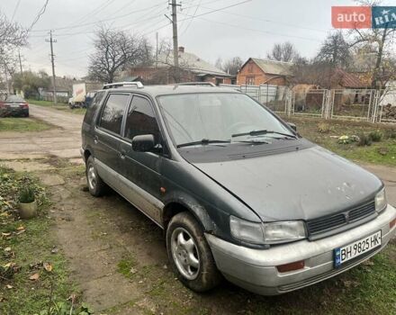 Серый Мицубиси Спейс Вагон, объемом двигателя 1.8 л и пробегом 300 тыс. км за 1500 $, фото 1 на Automoto.ua