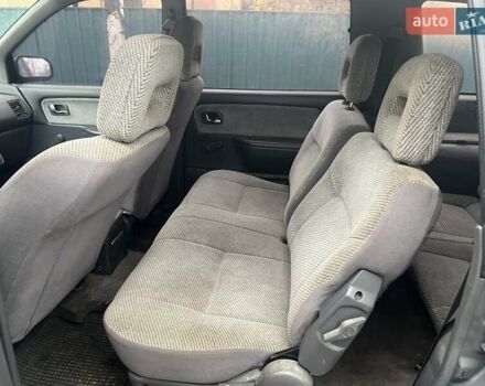 Серый Мицубиси Спейс Вагон, объемом двигателя 1.8 л и пробегом 300 тыс. км за 1500 $, фото 6 на Automoto.ua