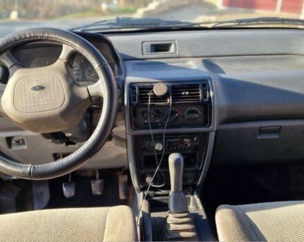 Сірий Міцубісі Спейс Вагон, об'ємом двигуна 1.8 л та пробігом 410 тис. км за 2000 $, фото 10 на Automoto.ua