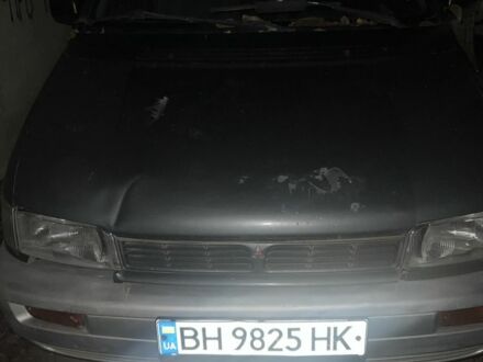 Серый Мицубиси Спейс Вагон, объемом двигателя 1.8 л и пробегом 300 тыс. км за 1500 $, фото 1 на Automoto.ua