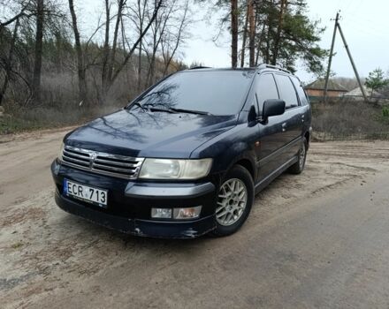 Синій Міцубісі Спейс Вагон, об'ємом двигуна 2.4 л та пробігом 333 тис. км за 1000 $, фото 1 на Automoto.ua