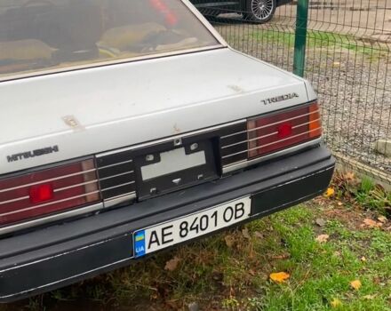 Серый Мицубиси Тредиа, объемом двигателя 0 л и пробегом 1 тыс. км за 284 $, фото 4 на Automoto.ua