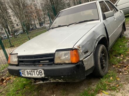 Серый Мицубиси Тредиа, объемом двигателя 0 л и пробегом 1 тыс. км за 284 $, фото 1 на Automoto.ua