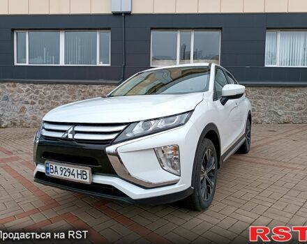 Белый Мицубиси Eclipse Cross, объемом двигателя 1.5 л и пробегом 91 тыс. км за 16999 $, фото 6 на Automoto.ua