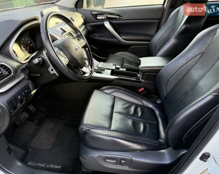 Белый Мицубиси Eclipse Cross, объемом двигателя 1.5 л и пробегом 67 тыс. км за 14400 $, фото 36 на Automoto.ua