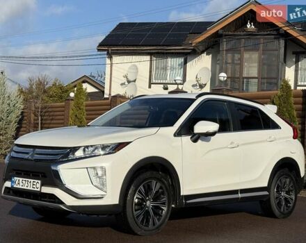 Белый Мицубиси Eclipse Cross, объемом двигателя 1.5 л и пробегом 67 тыс. км за 14400 $, фото 6 на Automoto.ua