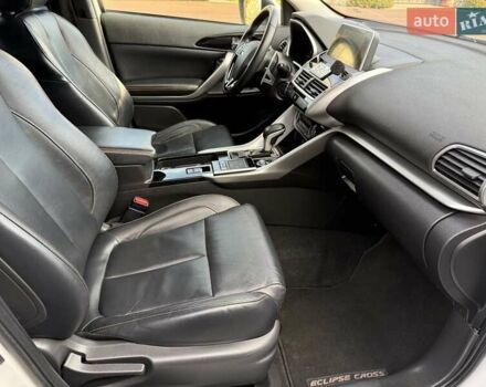 Белый Мицубиси Eclipse Cross, объемом двигателя 1.5 л и пробегом 67 тыс. км за 14400 $, фото 51 на Automoto.ua