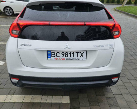 Белый Мицубиси Eclipse Cross, объемом двигателя 1.5 л и пробегом 187 тыс. км за 13999 $, фото 1 на Automoto.ua